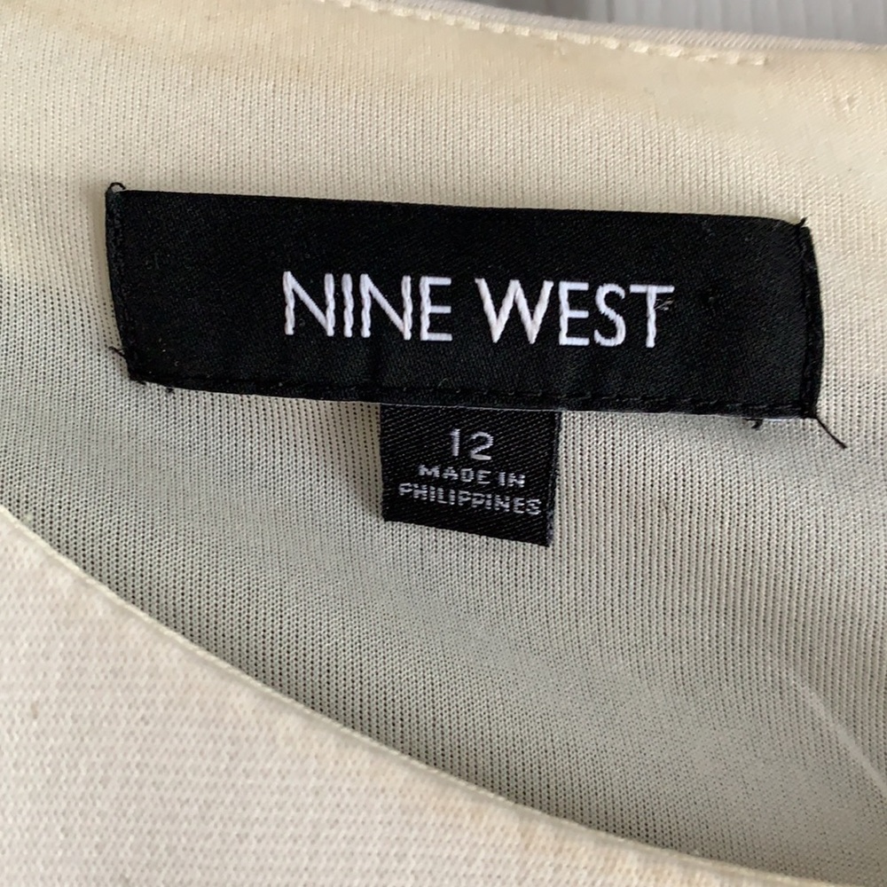 Pretty Dress! - image 4